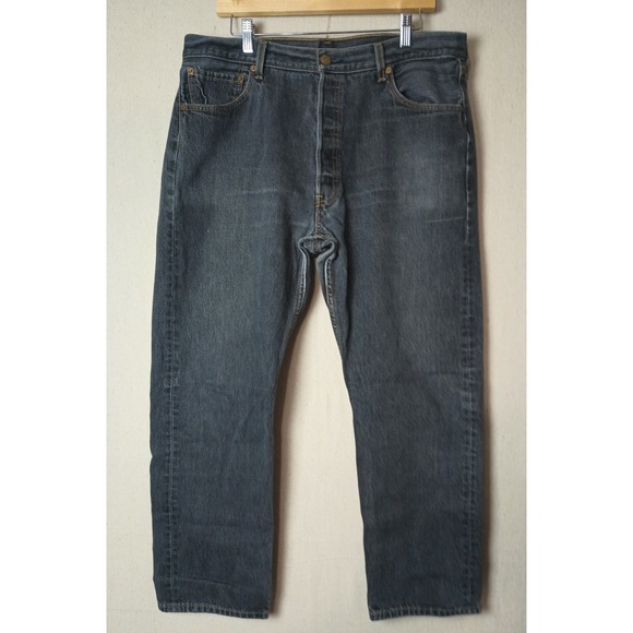 Levi's 501 Button Fly Jeans Dark Wash Denim Classic Fit Mens Size‎ 38x32 - Picture 1 of 9